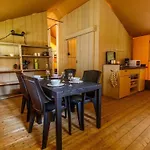Safaritent 6 * Vessem